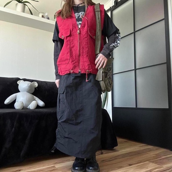 Vintage red cargo oversized vest with pockets - Picture 4 of 8